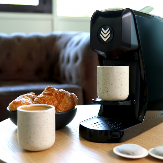 Macchina per caffè Espresso EOH nero