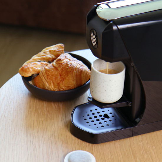 Macchina per caffè Espresso EOH nero