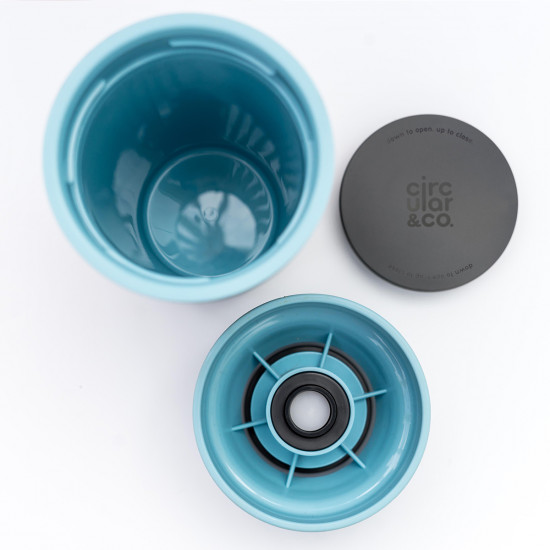 Mug da viaggio 35cl Circular&Co bianco-blu