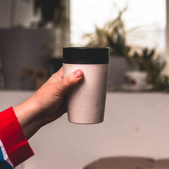Mug voyage 22.7cl Circular&Co blanc-noir