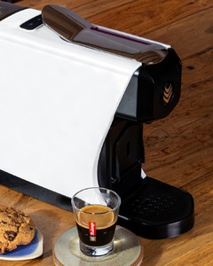 Notre machine EOH s'invite dans vos moments cocooning. ☕🍪

✔️ Fabriquée en France
✔️ Plus de 50 références de dosettes