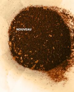 Nouveau café Pérou 🇵🇪 ☕

Un arabica d'exception, entièrement produit par les femmes de la coopérative CEMCAVIR.

Dans une région autrefois touchée par la culture de coca, ce café représente aujourd'hui une alternative équitable et durable pour ces productrices. 🌿

Un projet soutenu par la DEVIDA et l'ONUDC.