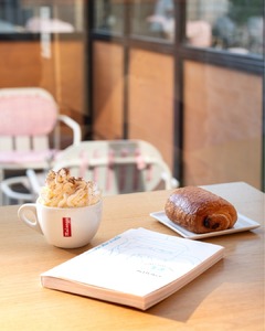 Moment cosy de la semaine : petit-déjeuner gourmand accompagné de votre livre préféré ☕️📖🤩
📍 39 Av. Jean Médecin, 06000 Nice

#malongo #cafesmalongo #cafe #coffee #coffeelovers #morningcoffee #breaskfast