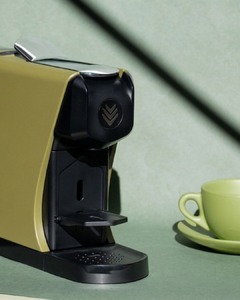 Notre machine EOH allie élégance, praticité et qualité d’extraction.

Le compagnon idéal pour prolonger les derniers plaisirs de l’été. ☕🌴