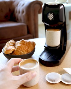 Un matin avec Malongo 🥐☕
L’alliance du café équitable et d’un moment gourmand pour bien démarrer la journée.