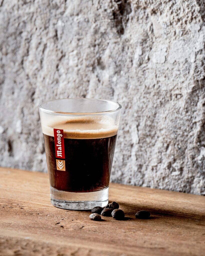 Verre malongo et expresso