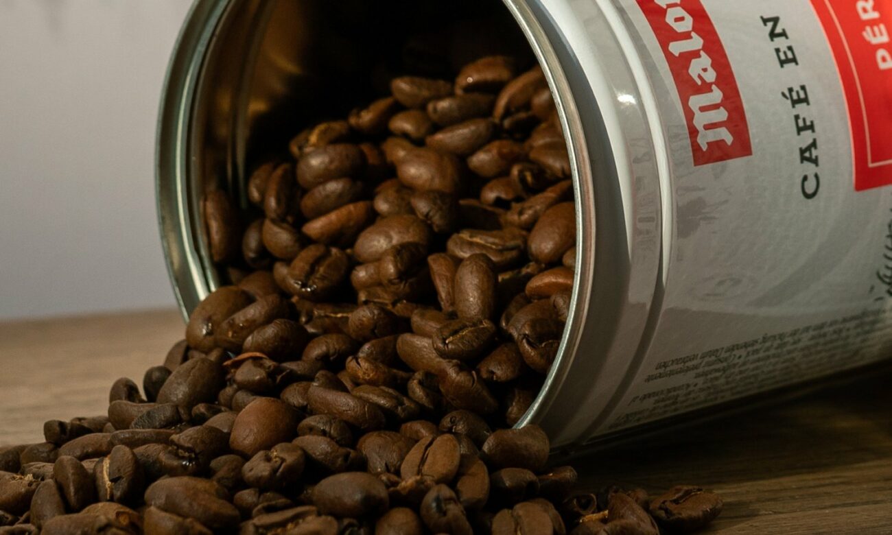 Grains De Café Pour La Production D'un Délicieux Café Dans Une