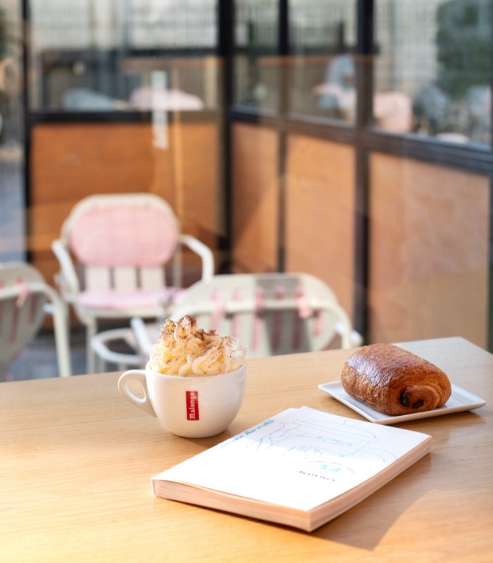 Un café viennois en terrase