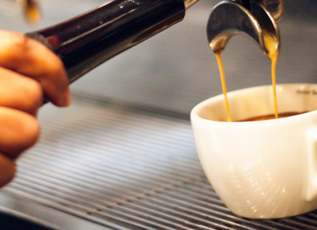 Préparation d'un café allongé