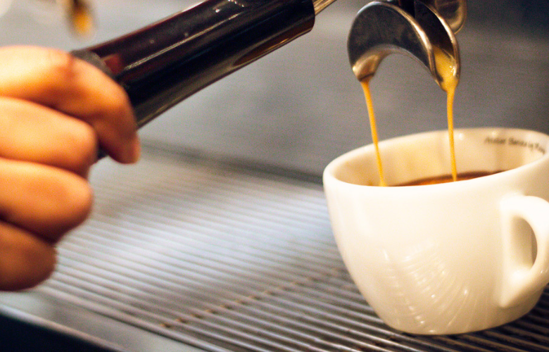 Préparation d'un café allongé